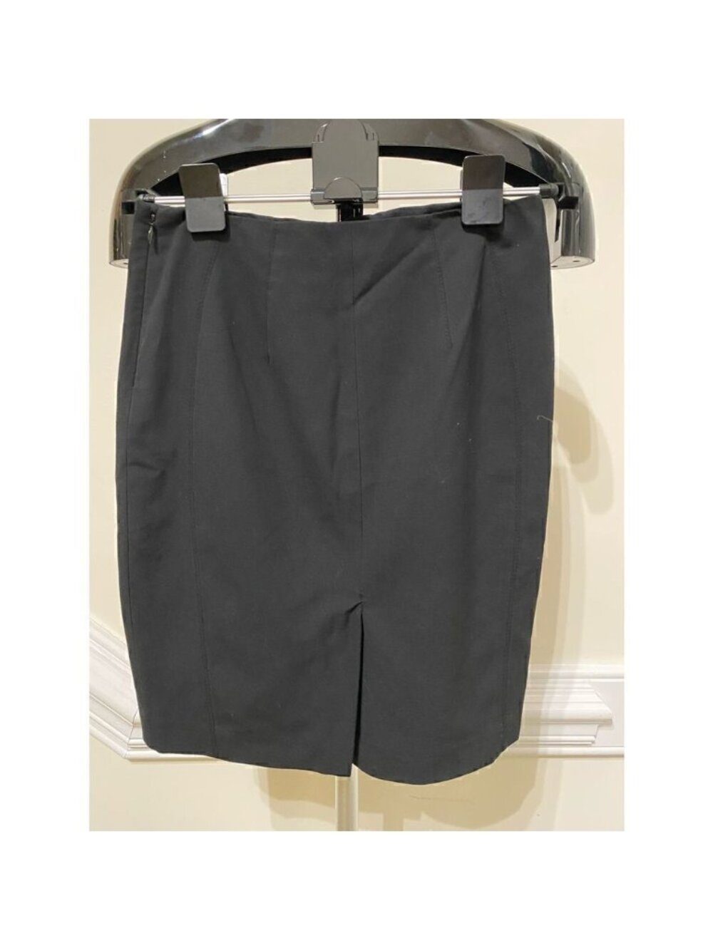 skirt - Picture 2 of 2